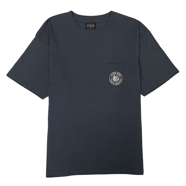 CREST LOGO POCKET TEE [BLACK]